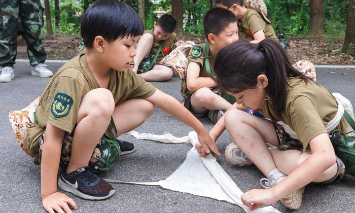 兩周青少年軍訓(xùn)夏令營(yíng)哪里有