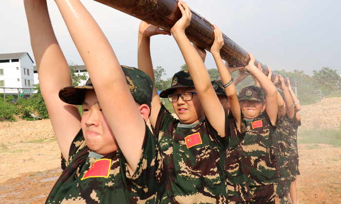 軍訓(xùn)夏令營(yíng)需要準(zhǔn)備哪些
