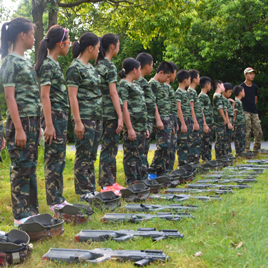 參加軍事特訓孩子可以得到哪一方面提升