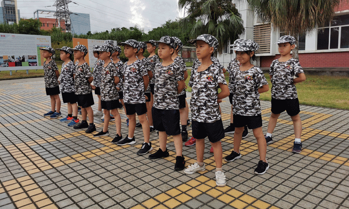 孩子們參加康定軍事夏令營(yíng)的好處有什么？.gif