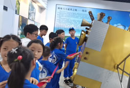 康定航天夏令營讓孩子樹立遠(yuǎn)大的目標(biāo)！