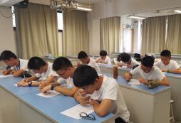 有科技與英語相互組合的夏令營嗎？