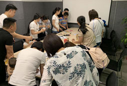 參加科技館夏令營接觸新時代的前沿科技