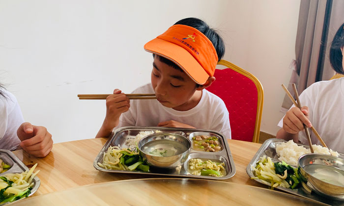 吃午餐1