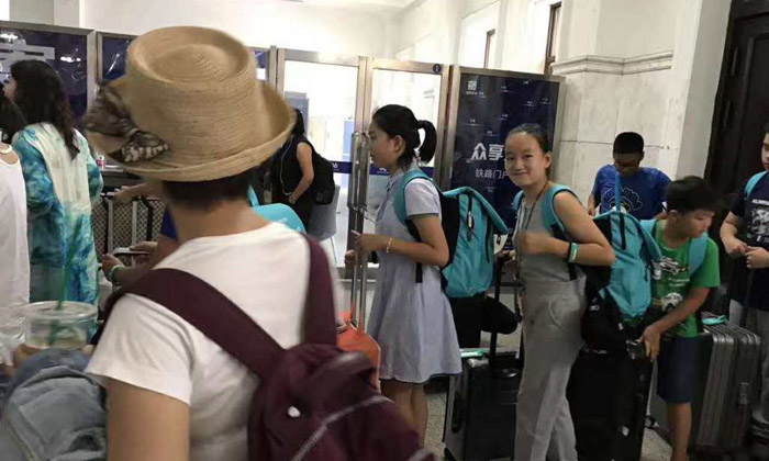 參加韓國(guó)游學(xué)夏令營(yíng)讓孩子全方位了解韓國(guó)