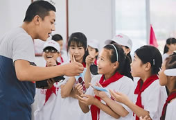  庫(kù)爾勒冬夏令營(yíng)是非常成熟的學(xué)生綜合實(shí)踐課程