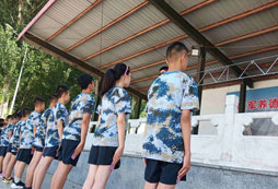 昆明暑假軍事夏令營告訴你拉練的重要性