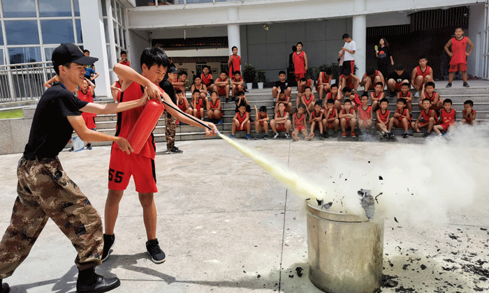 籃球夏令營費(fèi)用需要多少