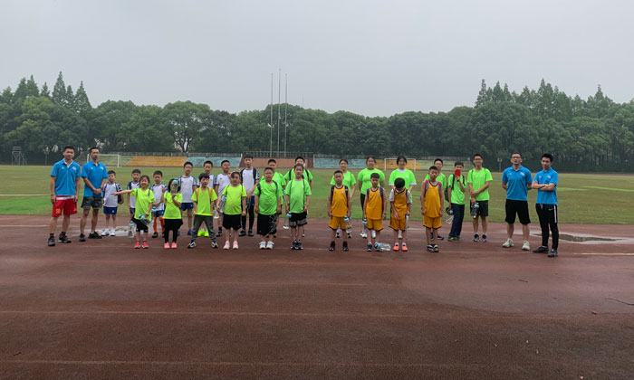 國內(nèi)比較好的籃球夏令營