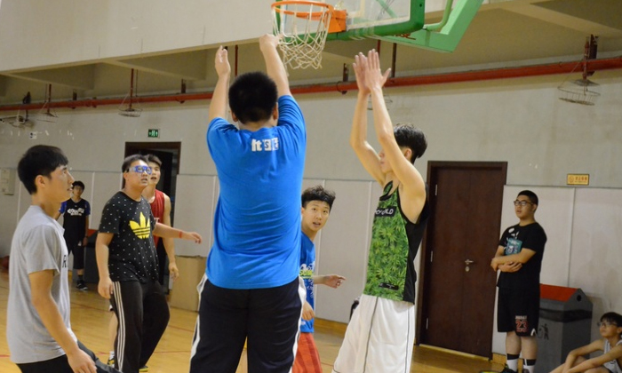 英語籃球夏令營多少錢