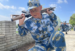 礪劍軍事夏令營(yíng)讓孩子像軍人一樣！
