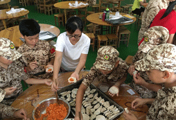 麗江軍事夏令營飲食住宿環(huán)境怎么樣？