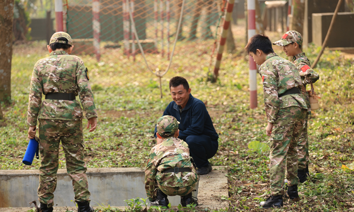 高端軍事領(lǐng)袖冬令營(yíng)