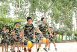孩子參加柳州兒童軍事夏令營(yíng)能學(xué)到什么？