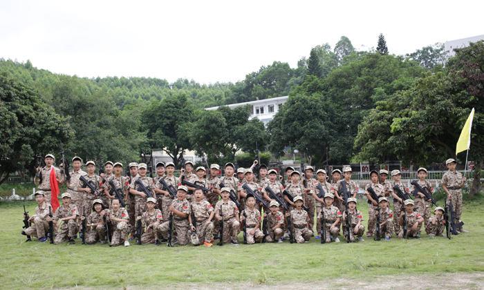 柳州附近軍事夏令營(yíng)