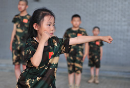 勵戰(zhàn)營地夏令營的四大訓(xùn)練