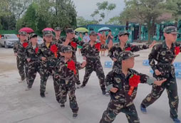 練習軍體拳