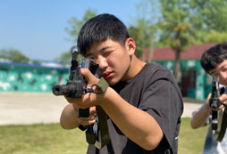 瞄準射擊