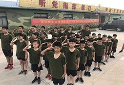 軍事拓展訓(xùn)練