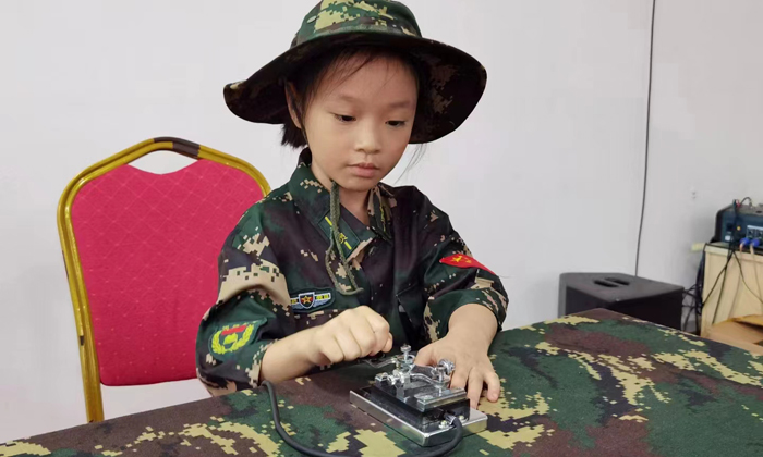 小小通信員