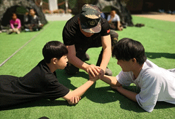 天津亮劍軍拓夏令營(yíng)讓孩子塑造軍人品質(zhì)