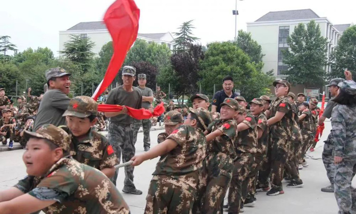 洛陽軍事夏令營費(fèi)用