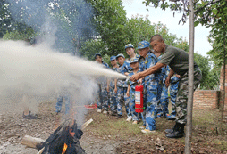 瀘州小學(xué)生軍事夏令營讓孩子養(yǎng)成好習(xí)慣！