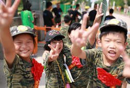 呂梁軍事夏令營活動(dòng)讓孩子在暑期突破自我