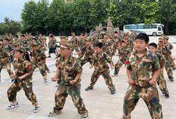 呂梁軍事夏令營(yíng)如何提升孩子的全面綜合素質(zhì)？