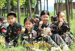 孩子參加呂梁小學(xué)生軍事夏令營(yíng)有哪些好處