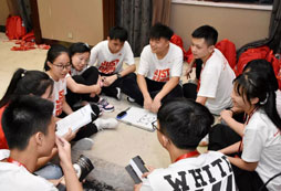 李陽瘋狂英語團建