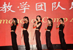 女教師團隊