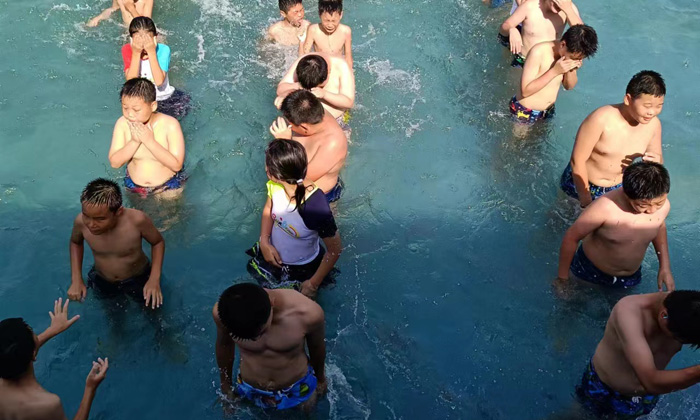 游泳活動(dòng)