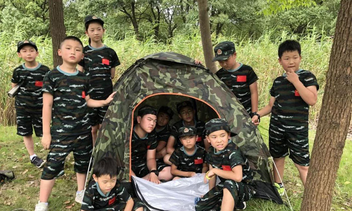 上海青少年軍事特訓(xùn)營(yíng)