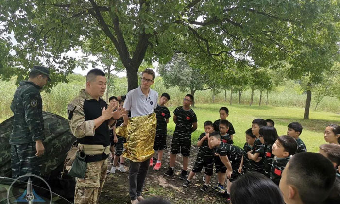 上海青少年軍事特訓(xùn)營(yíng)