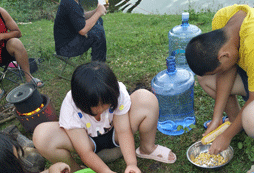 學員之間分工合作