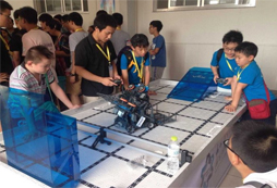 10歲以下的孩子可以參加碼高機(jī)器人夏令營(yíng)嗎？