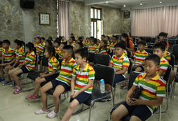 中小學生魔術夏令營的服務標準怎么樣？