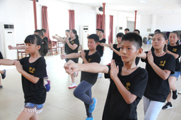 南昌軍事夏令營的訓(xùn)練內(nèi)容都有什么？