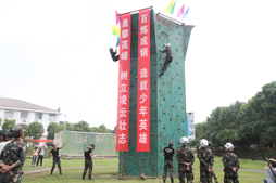 南昌軍事夏令營規(guī)范孩子日常行為