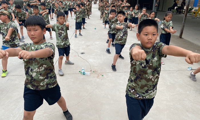 南昌軍事拓展夏令營.gif
