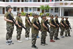 為什么參加南充軍事夏令營？