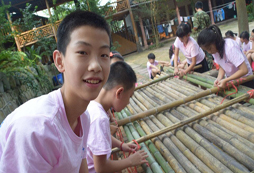南充周邊夏令營(yíng)帶孩子走出家門實(shí)現(xiàn)自我突破