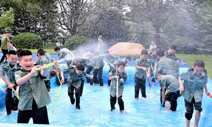 南京有哪些軍訓(xùn)夏令營(yíng)