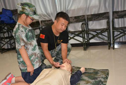 軍事夏令營南京活動讓孩子在集體中快樂成長！