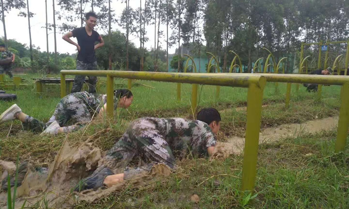 南寧軍事化夏令營