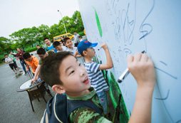 內(nèi)蒙古赤峰軍事拓展夏令營(yíng)幫助孩子養(yǎng)成好習(xí)慣