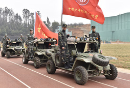 內(nèi)蒙古赤峰兒童軍訓(xùn)夏令營(yíng)提高孩子體能素質(zhì)