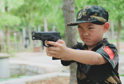 寧國(guó)軍事夏令營(yíng)有哪些特色課程？
