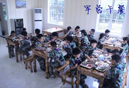 寧國(guó)軍事夏令營(yíng)對(duì)孩子成長(zhǎng)的幫助有哪些？